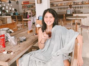 Baru Dipinang! Ini Kesha Ratuliu dan Potret Seru Kulinerannya Baru Dipinang! Ini Kesha Ratuliu dan Potret Seru Kulinerannya