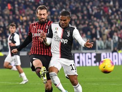 Bermain di Juventus Stadium, Senin (11/11/2019) dinihari WIB, Milan bisa meladeni permainan Juventus. Laga berjalan menarik dengan kedua tim saling membangun serangan dan menghasilkan beberapa peluang. Alessandro Di Marco/ANSA via AP.