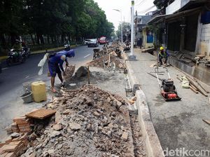 Material Proyek Trotoar Makan Bahu Jalan Lenteng Agung Material Proyek Trotoar Makan Bahu Jalan Lenteng Agung
