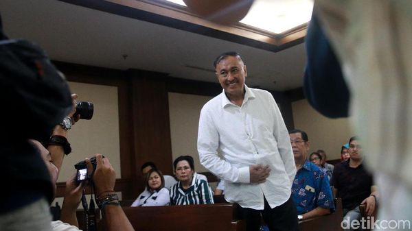 Ekspresi Markus Nari Divonis 6 Tahun Penjara