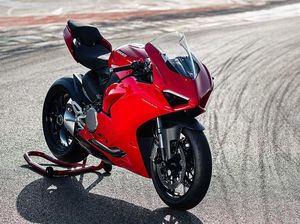 Ducati Panigale V2, Superbike yang Lebih Jinak Ducati Panigale V2, Superbike yang Lebih Jinak