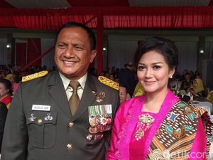 Bella Saphira Dampingi Suami Wisuda Purna Wira Pati di Akmil Magelang