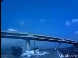 Viral Mobil Boks Terguling di Tol Surabaya-Malang, Ini Faktanya