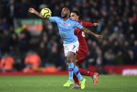 Senyum Zidane untuk Raheem Sterling