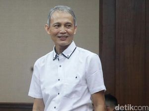 Tok! Eks Direktur Krakatau Steel Divonis 1,5 Tahun Penjara Tok! Eks Direktur Krakatau Steel Divonis 1,5 Tahun Penjara