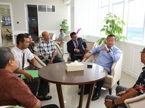 Nelayan Aceh hingga Pengusaha Ikan Hias Sambangi Edhy Prabowo