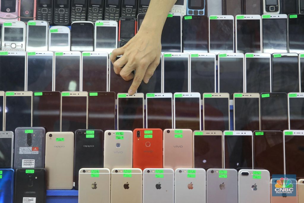 Toko Elektronik HP (CNBC Indonesia/Andrean Kristianto)