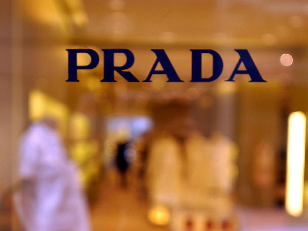 Adidas dan Prada Kolaborasi, Netizen: Pradidas atau Adada? Adidas dan Prada Kolaborasi, Netizen: Pradidas atau Adada?