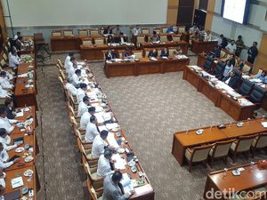 Raker dengan Kepala BNPT, Anggota DPR Soroti Penggunaan Anggaran Raker dengan Kepala BNPT, Anggota DPR Soroti Penggunaan Anggaran