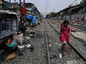 Potret Permukiman Kumuh yang Akan Ditata Pemprov DKI Jakarta Potret Permukiman Kumuh yang Akan Ditata Pemprov DKI Jakarta