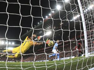 Liverpool Libas Man City dalam Duel Panas di Anfield Liverpool Libas Man City dalam Duel Panas di Anfield