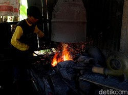 RI Bisa Buat Perkakas Rumah Tangga hingga Cangkul, Kok Malah Impor?