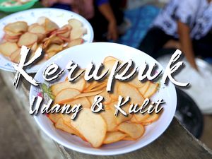 Perjuangan Pembuat Kerupuk di Wilayah Terluar Indonesia Perjuangan Pembuat Kerupuk di Wilayah Terluar Indonesia