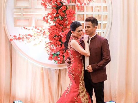 7 Cerita Menarik Hubungan Delon & Aida, dari Kenalan Hingga Menikah