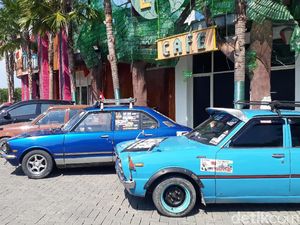 Peringati Hari Pahlawan, 994 Corolla Mejeng di Bojonegoro