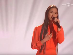 Dari Cirebon, Claudia Santoso Taklukkan The Voice Jerman Dari Cirebon, Claudia Santoso Taklukkan The Voice Jerman