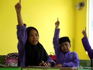 1.410 Sekolah di Zona Hijau-Kuning Belajar Tatap Muka, Jawa Paling Sedikit 1.410 Sekolah di Zona Hijau-Kuning Belajar Tatap Muka, Jawa Paling Sedikit