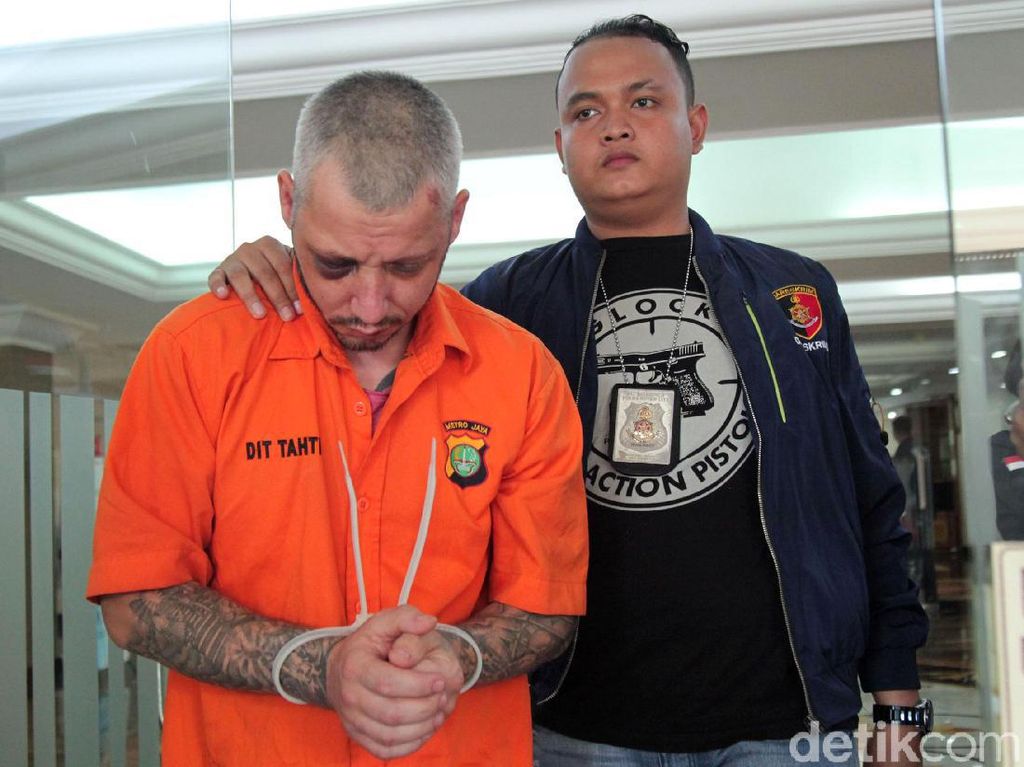 Ini Tampang Pelaku Skimming ATM Asal Rumania Ini Tampang Pelaku Skimming ATM Asal Rumania