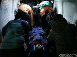 3 Orang Terluka Akibat Terpeleset Saat Pendakian di Gunung Sindoro