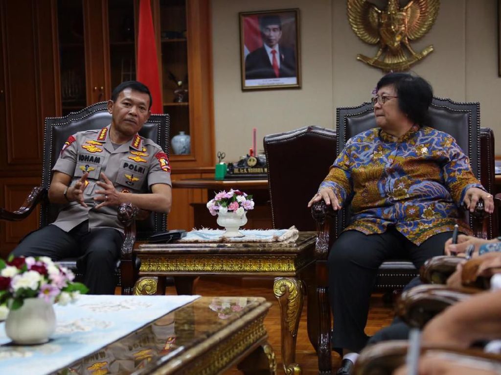 Kapolri Temui Menteri LHK Bahas Penanganan Karhutla Kapolri Temui Menteri LHK Bahas Penanganan Karhutla