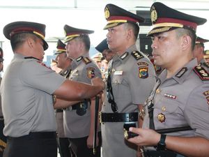 Kapolda NTT Lantik Kabid Humas, Dirlantas dan 7 Kapolres Baru
