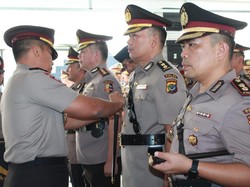 Kapolda NTT Lantik Kabid Humas, Dirlantas dan 7 Kapolres Baru