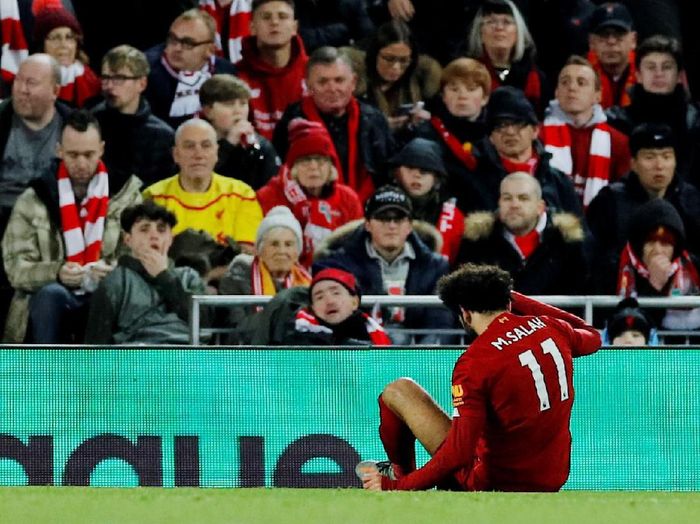 Mohamed Salah mengalami cedera engkel saat laga kontra Man City (REUTERS/Phil Noble) Mohamed Salah mengalami cedera engkel saat laga kontra Man City (REUTERS/Phil Noble)