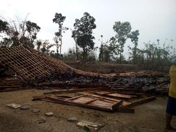 Hujan dan Angin Kencang Landa Ngawi, 7 Rumah Roboh Rata dengan Tanah