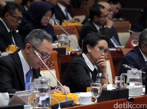 Menlu-Komisi I DPR akan Bahas Pencekalan Habib Rizieq di Rapat Tertutup Menlu-Komisi I DPR akan Bahas Pencekalan Habib Rizieq di Rapat Tertutup