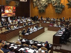 Kenalkan Wamen Baru ke DPR, Basuki: Beliau Darah Termuda di Tim