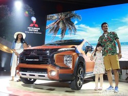 Xpander Cross Bakal Makan Pasar Xpander MPV?