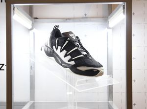 Sneakers Lokal Tetap di Hati Meski Produk Luar Marak di Pasaran Sneakers Lokal Tetap di Hati Meski Produk Luar Marak di Pasaran