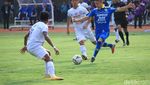 Menjamu Arema FC, Persib Bandung Berpesta di Jalak Harupat