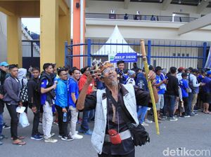 Duel Persib Vs Arema Juga Dikawal... Pawang Hujan