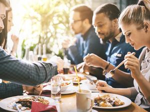 Ikuti Etika Makan Ini Saat Menyantap Hidangan di Korea