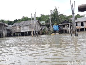 Foto Pulau Tak Bergunung tapi Punya Pemandian Air Panas Foto Pulau Tak Bergunung tapi Punya Pemandian Air Panas