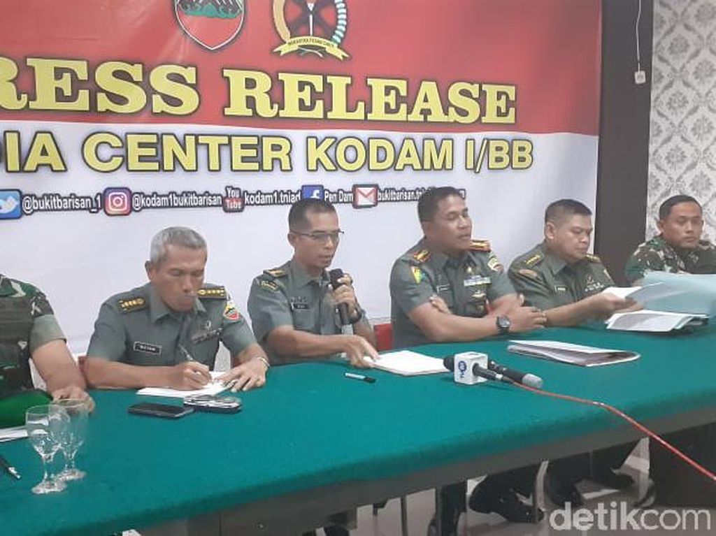 Kena Tendang Sparing Partner, Serda Gea Meninggal Saat Tarung Derajat Kena Tendang Sparing Partner, Serda Gea Meninggal Saat Tarung Derajat