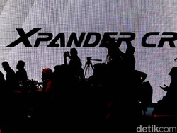 10 Perbedaan Mitsubishi Xpander Cross dengan Xpander MPV