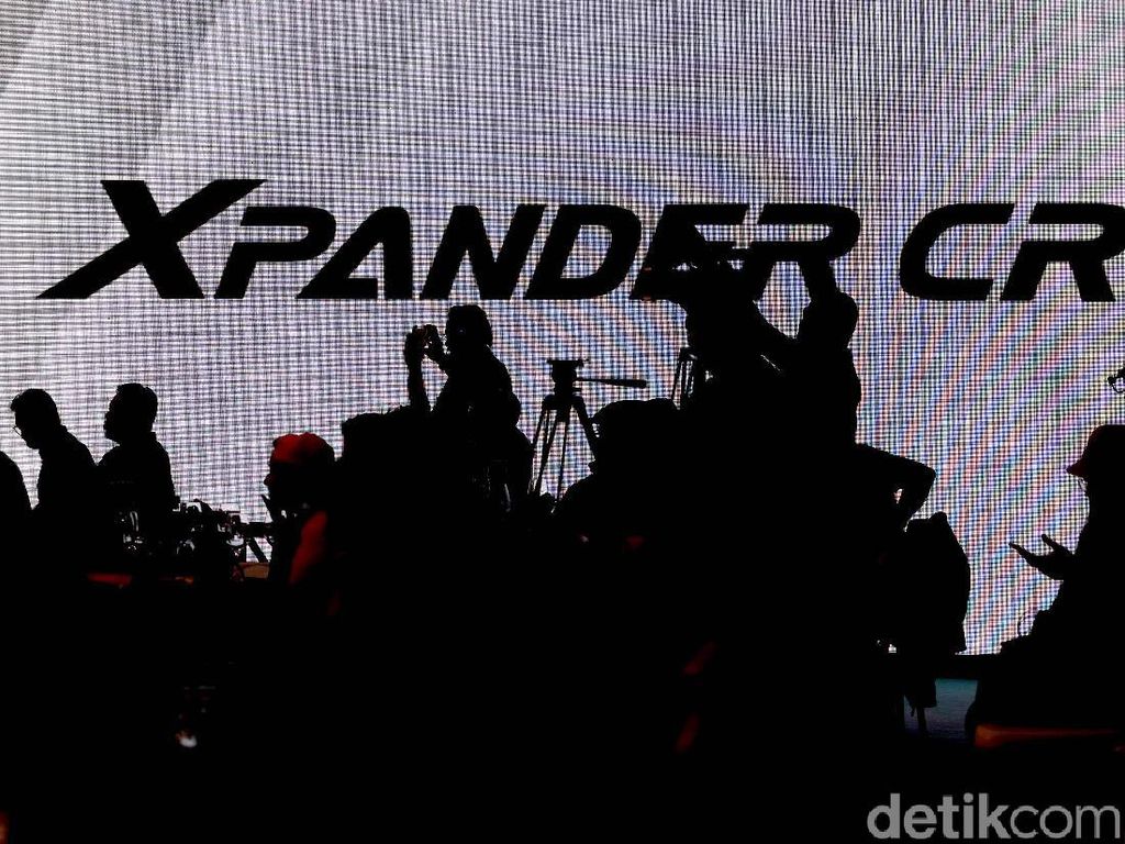 10 Perbedaan Mitsubishi Xpander Cross dengan Xpander MPV 10 Perbedaan Mitsubishi Xpander Cross dengan Xpander MPV