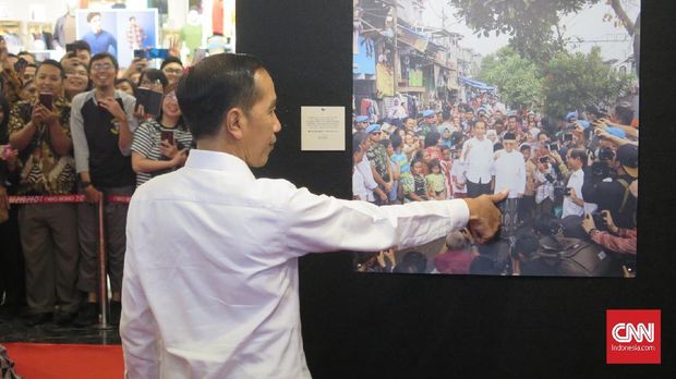 Teriakan Warga, Jokowi, dan Foto Dua Anak Papua
