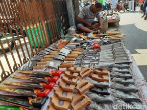 Perajin Pacul Cs Tak Gentar Serbuan Produk China