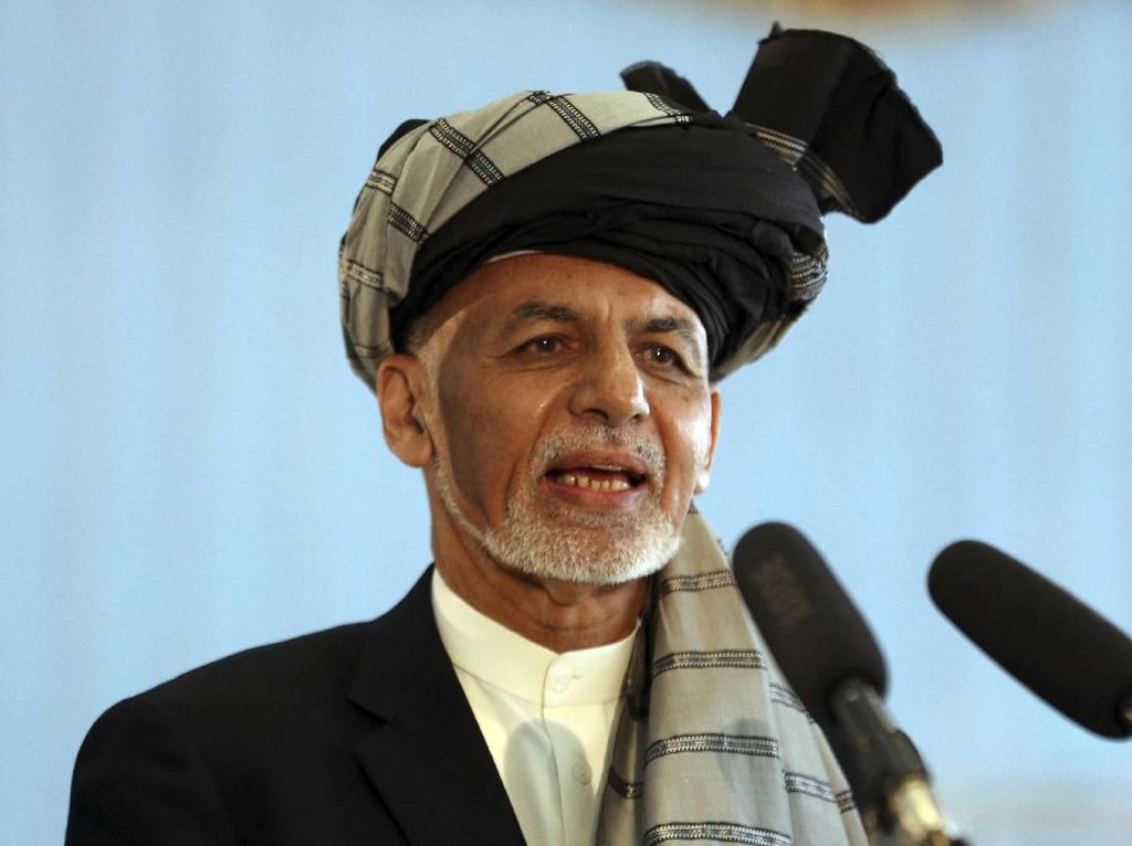 Serangan Roket Hantam Luar Istana Saat Presiden Afghanistan Salat Idul Adha