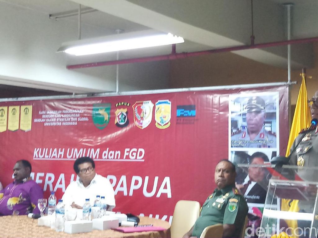 Polisi Gandeng Aktivis untuk Kembalikan Ribuan Mahasiswa Papua ke Kota Studinya Polisi Gandeng Aktivis untuk Kembalikan Ribuan Mahasiswa Papua ke Kota Studinya