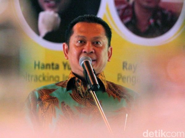Golkar Mencari Nakhoda Baru