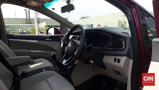 Dasbor Mahindra Mazzaro.