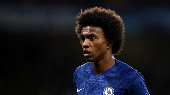 LONDON, ENGLAND - NOVEMBER 05: Willian of Chelsea during the UEFA Champions League group H match between Chelsea FC and AFC Ajax at Stamford Bridge on November 05, 2019 in London, United Kingdom. (Photo by Catherine Ivill/Getty Images)