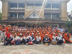 Ultah Ke-39, Abipraya Bagikan Paket Sembako ke Pasukan Oranye