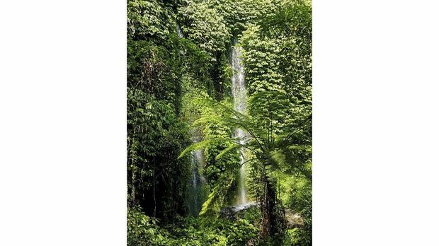Air Terjun Benang Kelambu, Tempat Mandi Bidadari di Lombok
