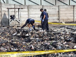 Puslabfor Polri Selidiki Kebakaran Kios Pedagang Pasar Pelita Sukabumi