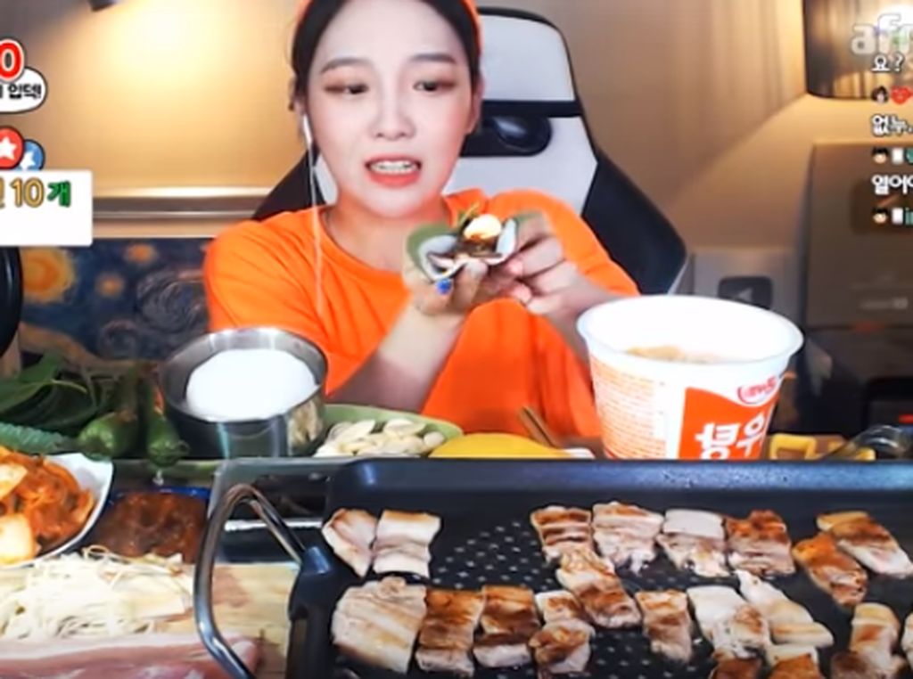 5 YouTuber Mukbang dari Korea Ini Dijamin Bikin Kamu Ngiler 5 YouTuber Mukbang dari Korea Ini Dijamin Bikin Kamu Ngiler
